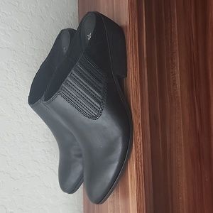 FRYE black leather mules